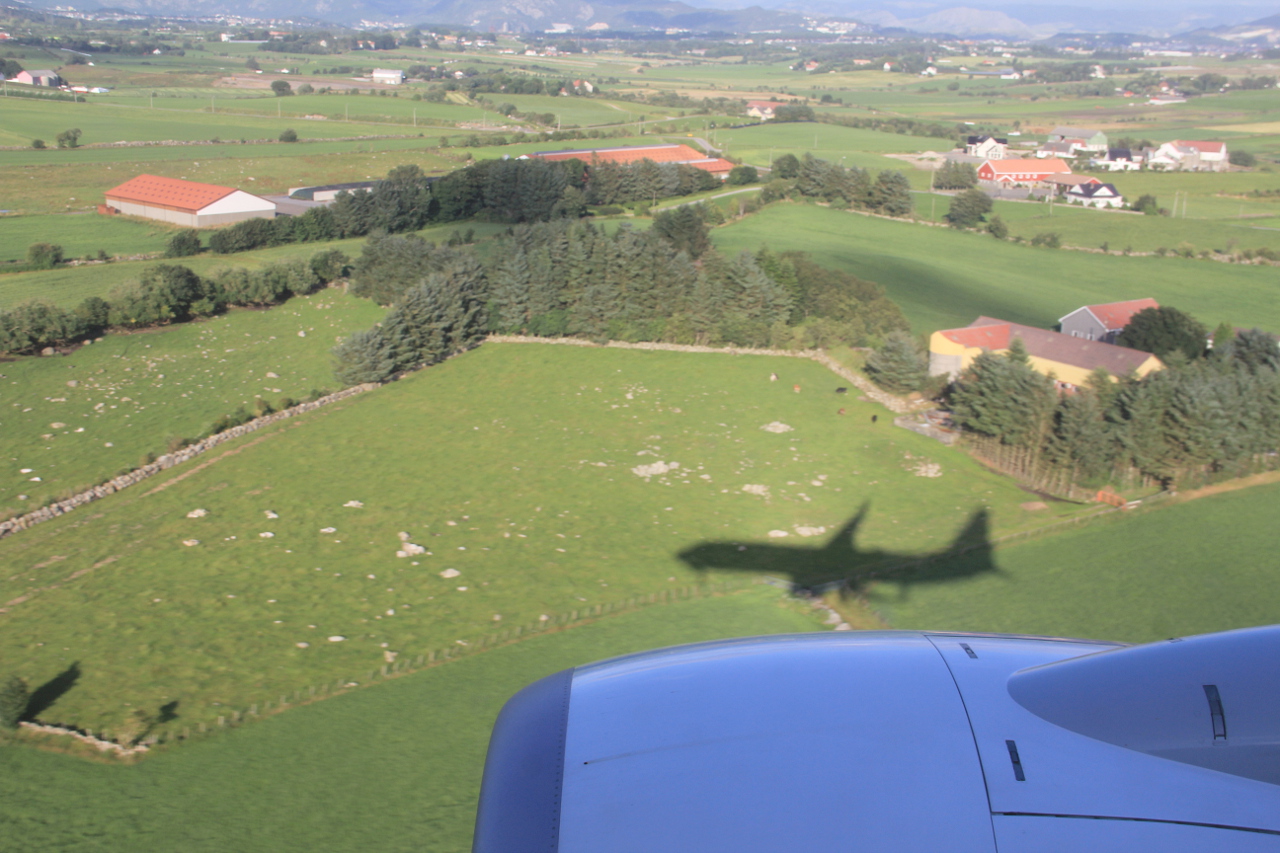 LN-NIB (36879) 2011 Boeing 737-86J WL