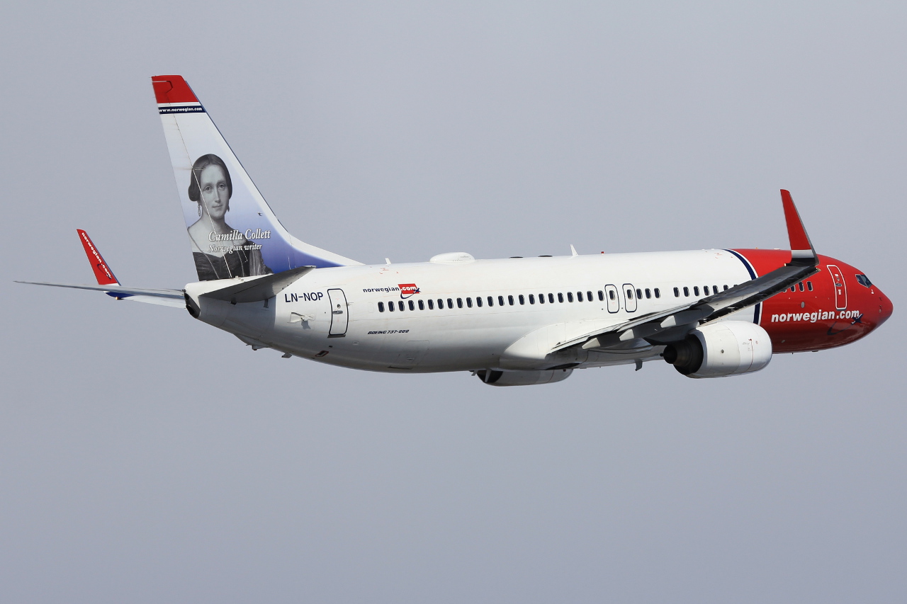 LN-NOP (32655) 2005 Boeing 737-86N WL