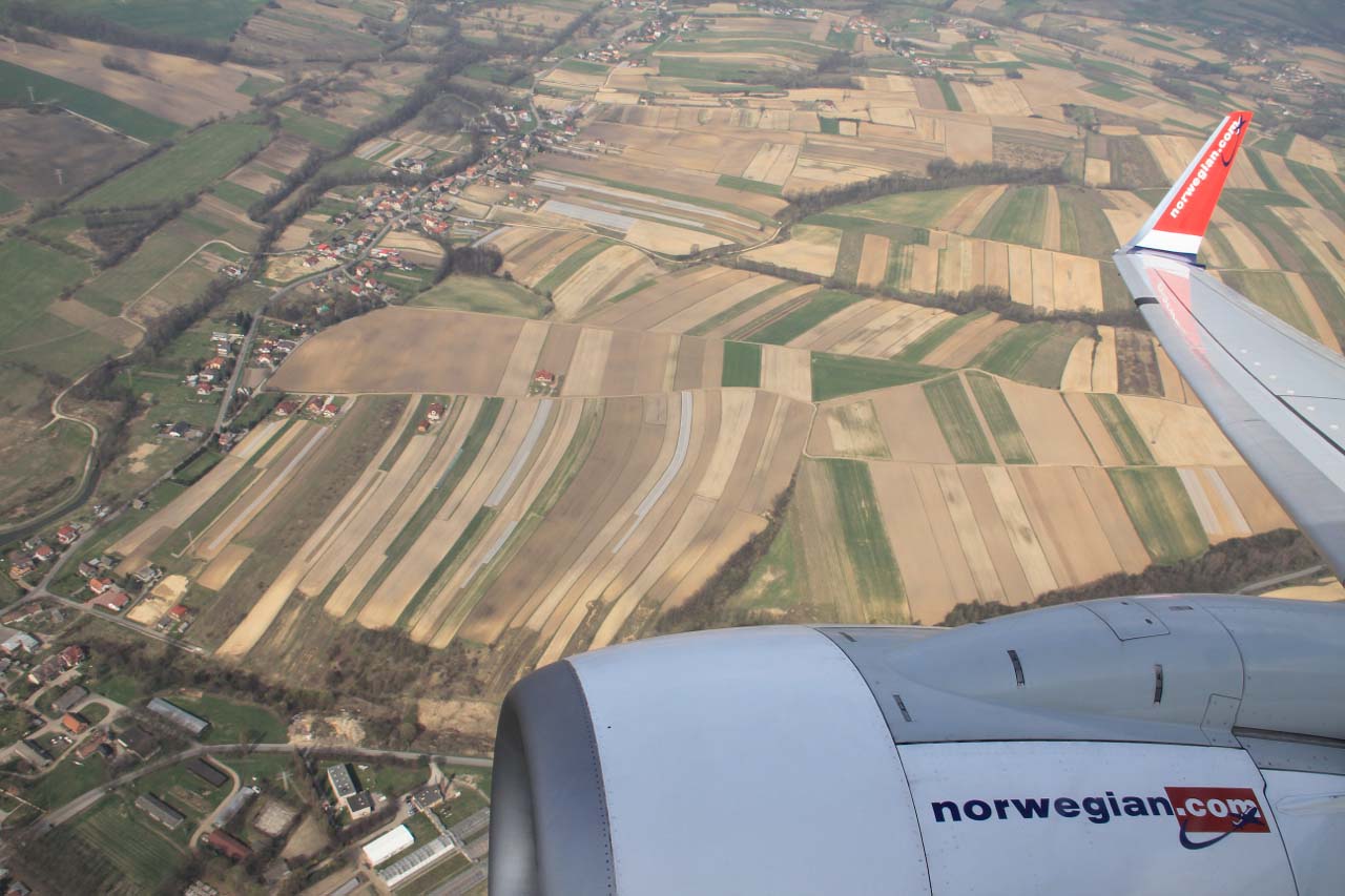 LN-NOM (28642) 2001 Boeing 737-86N WL