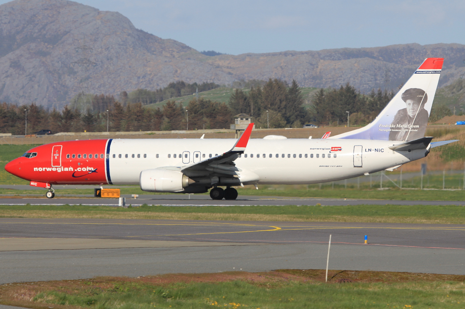 LN-NIC (38881) 2013 Boeing 737-8JP WL
