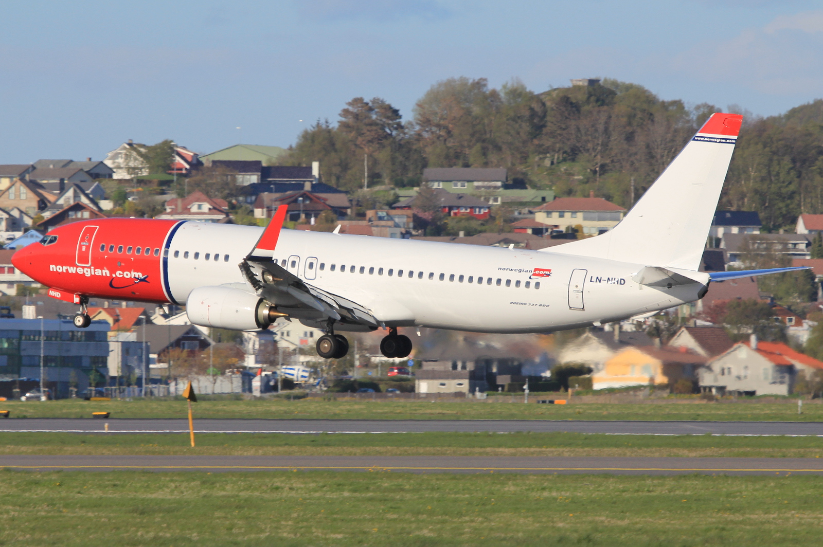 LN-NHD (41131) 2015 Boeing 737-8JP WL