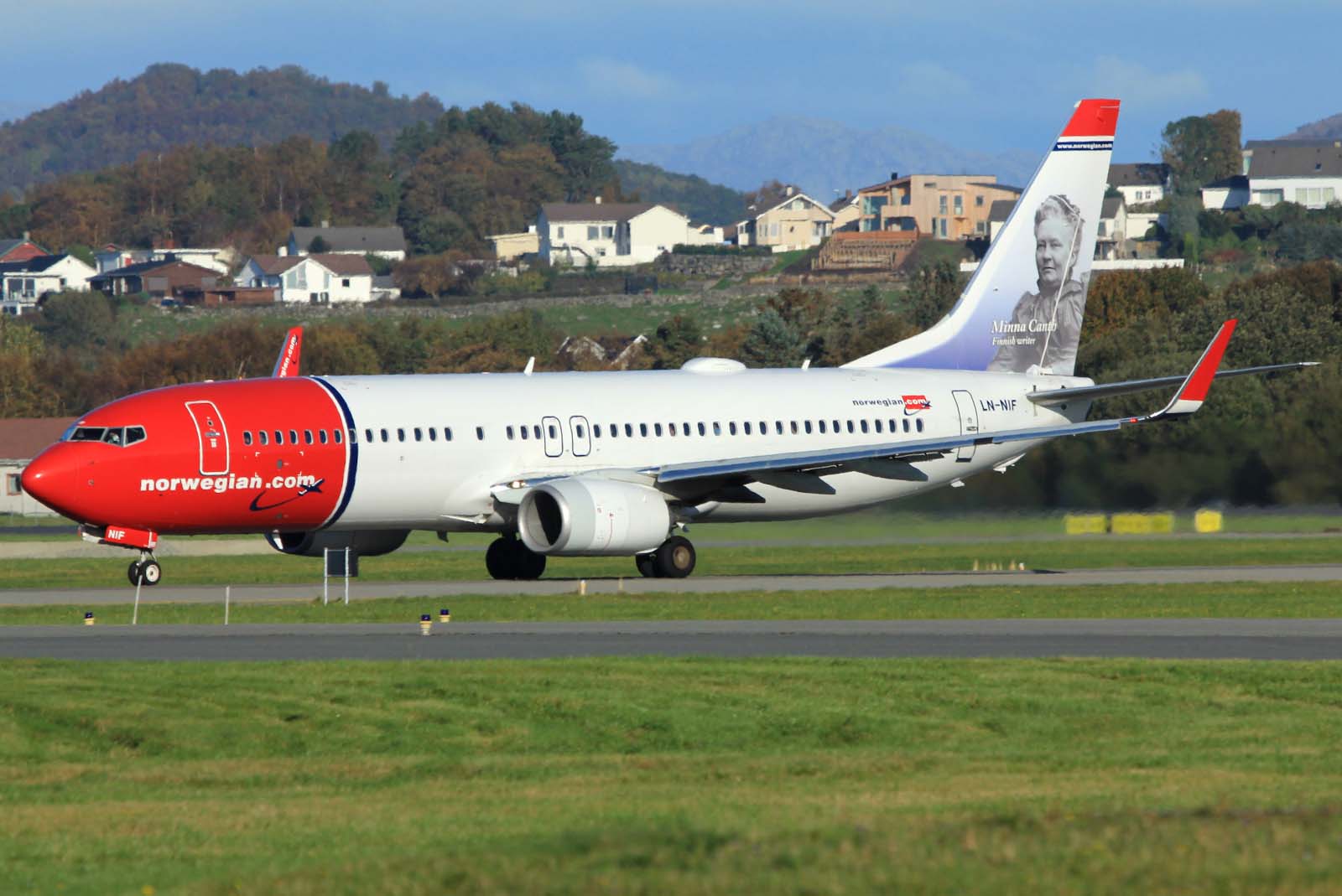 LN-NIF (39434) 2013 Boeing 737-8JP WL