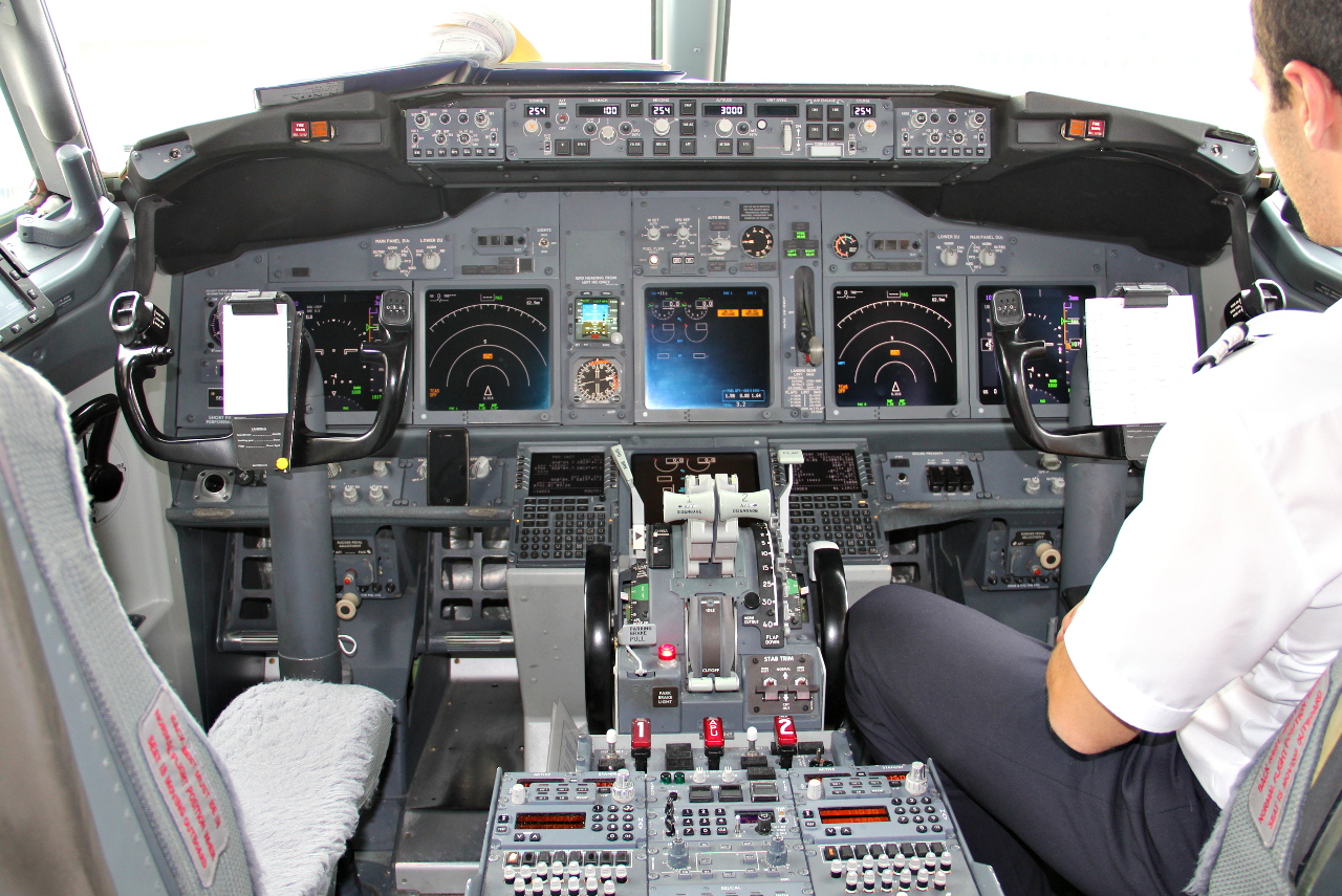 LN-NOX (37818) 2010 Boeing 737-8JP WL