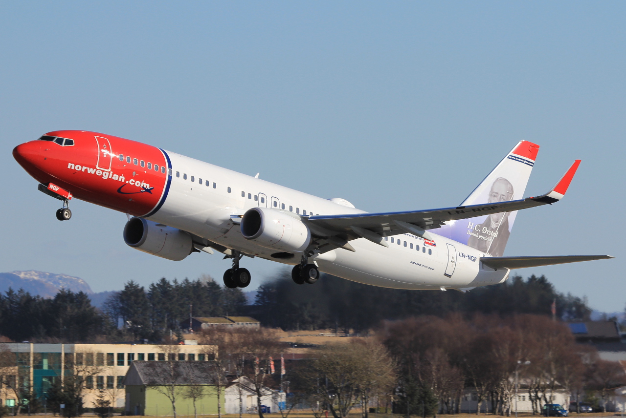 LN-NGF (39017) 2012 Boeing 737-8JP WL
