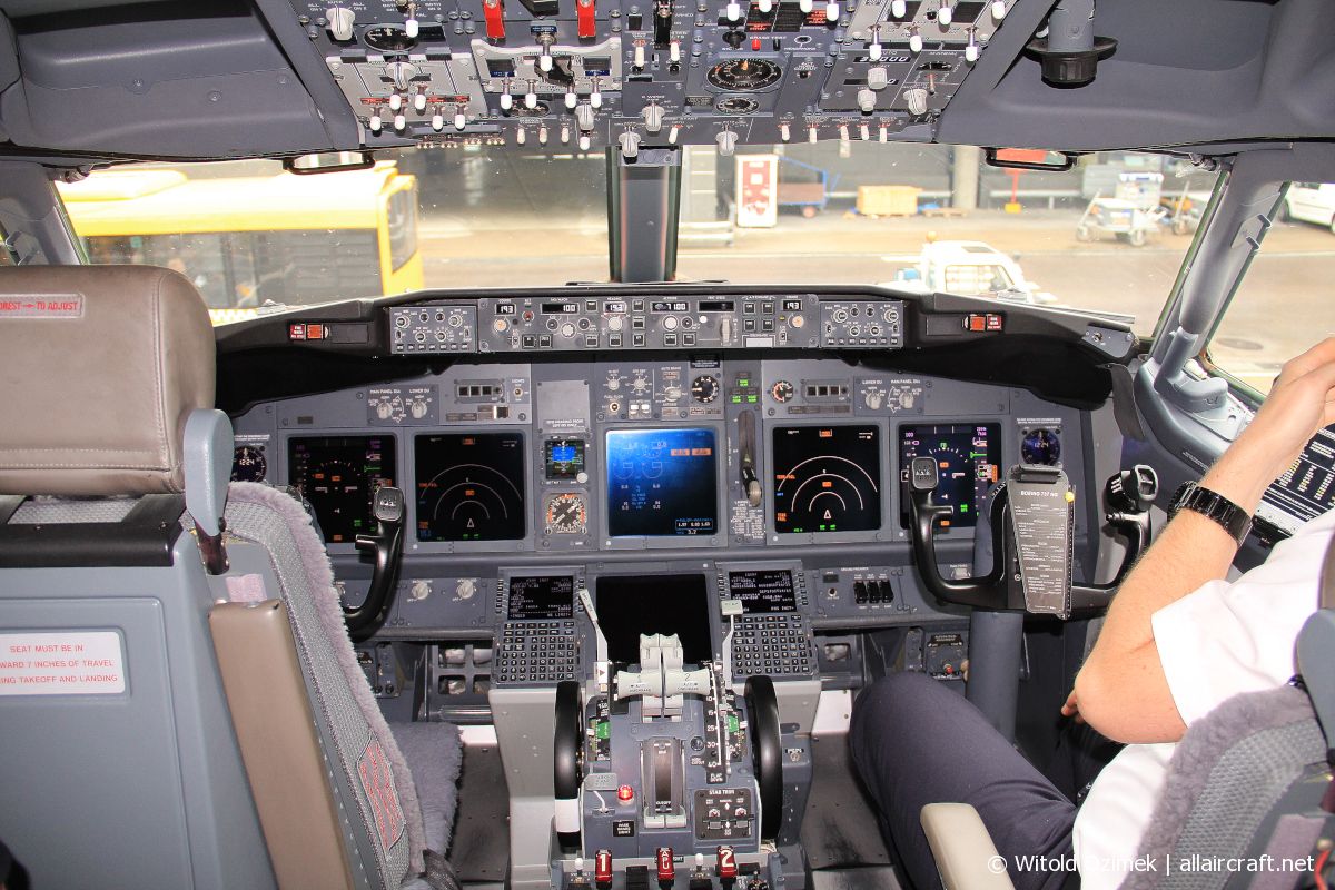 LN-NGX · Boeing 737-8JP(WL) · (KRK / EPKK)