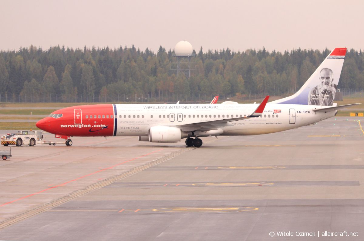 LN-DYU (39008) 2011 Boeing 737-8JP WL