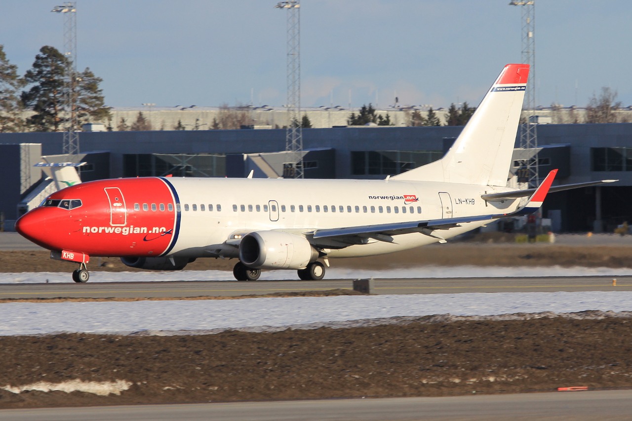 LN-KHB (29264) 1998 Boeing 737-31S WL