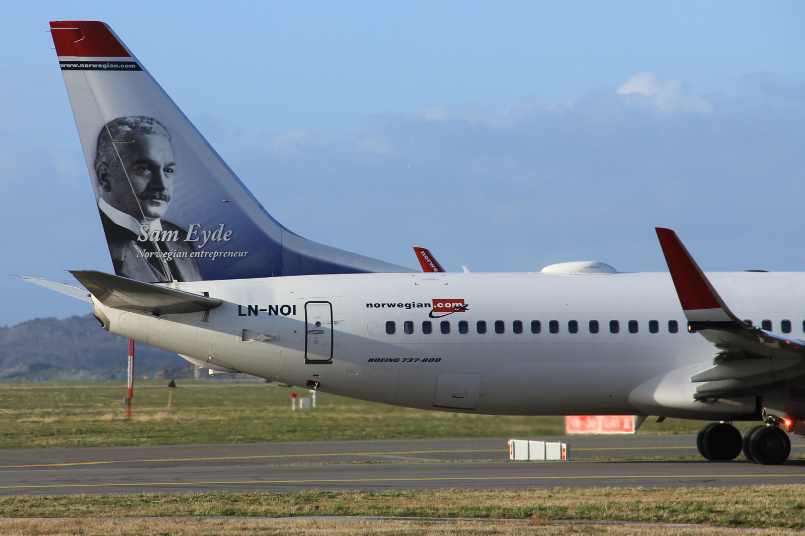 LN-NOI (36820) 2009 Boeing 737-86N WL