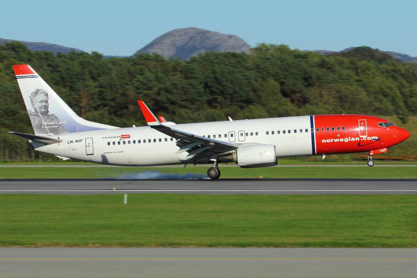 LN-NIF (39434) 2013 Boeing 737-8JP WL