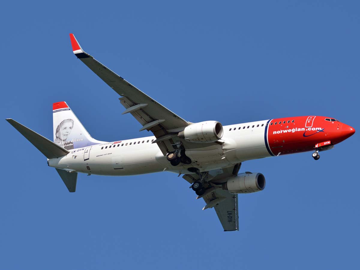 LN-DYN (39006) 2011 Boeing 737-8JP WL