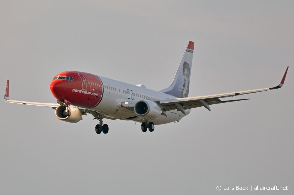 LN-DYS (39007) 2011 Boeing 737-8JP(WL)