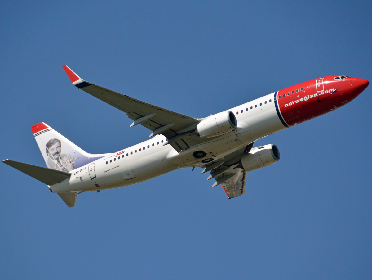 LN-DYZ (39013) 2012 Boeing 737-8JP WL