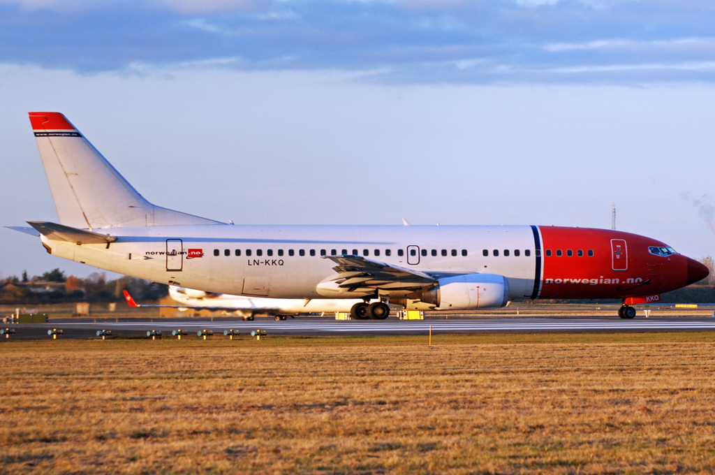 LN-KKQ (28658) 1997 Boeing 737-36Q