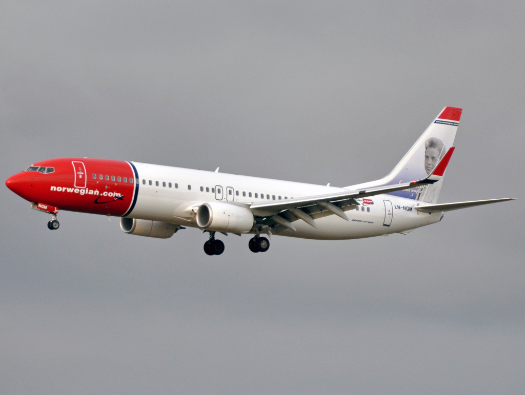 LN-NGM (39024) 2013 Boeing 737-8JP WL