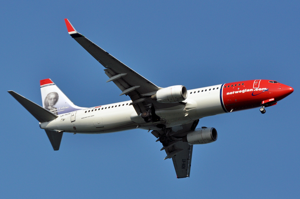 LN-NON (28620) 2000 Boeing 737-86N WL
