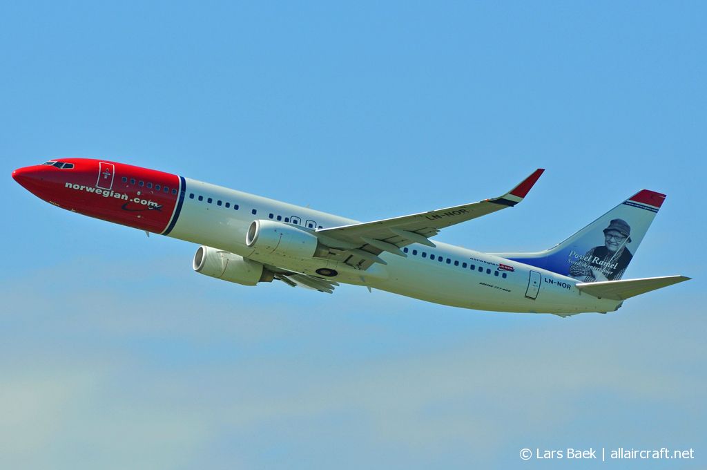 LN-NOR (39412) 2011 Boeing 737-81D WL