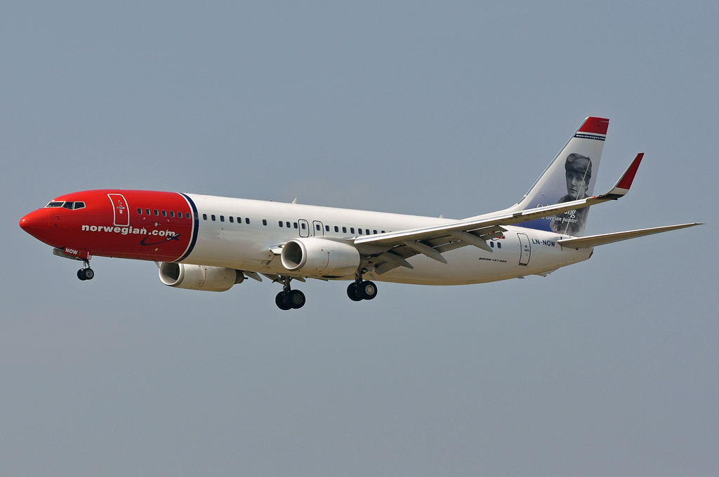LN-NOW (37817) 2010 Boeing 737-8JP WL
