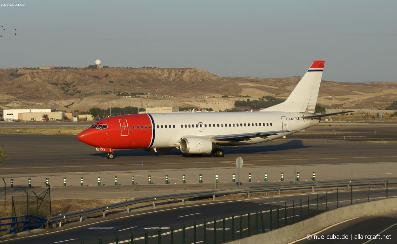 LN-KKE (27285) 1994 Boeing 737-33A