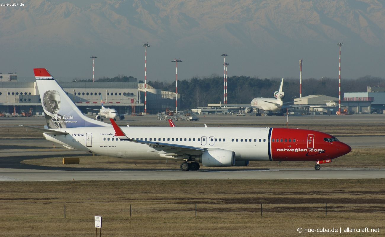 LN-NOI (36820) 2009 Boeing 737-86N WL