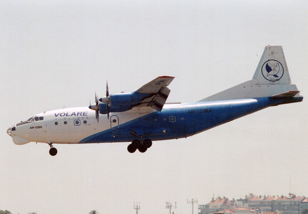 UR-SMA · Antonov An-12BK · (LIS / LPPT)