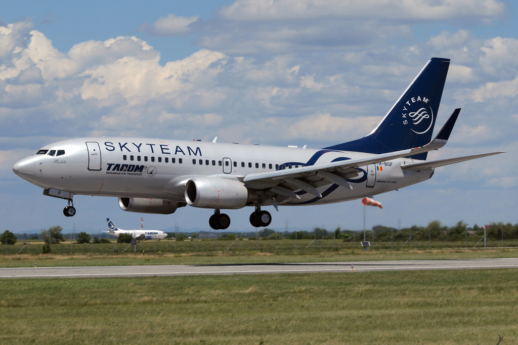 YR-BGF (28440) 2001 Boeing 737-78J(WL)