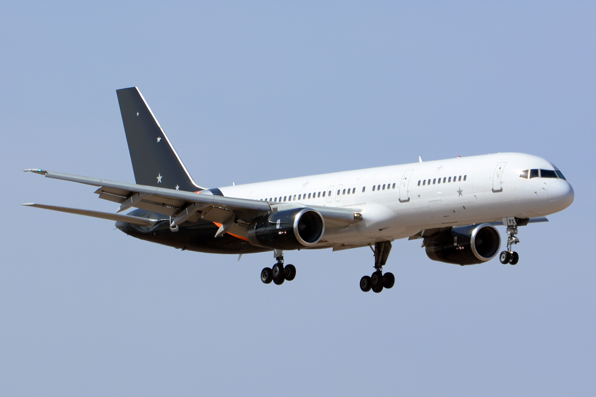 G-ZAPX (29309) 2000 Boeing 757-256
