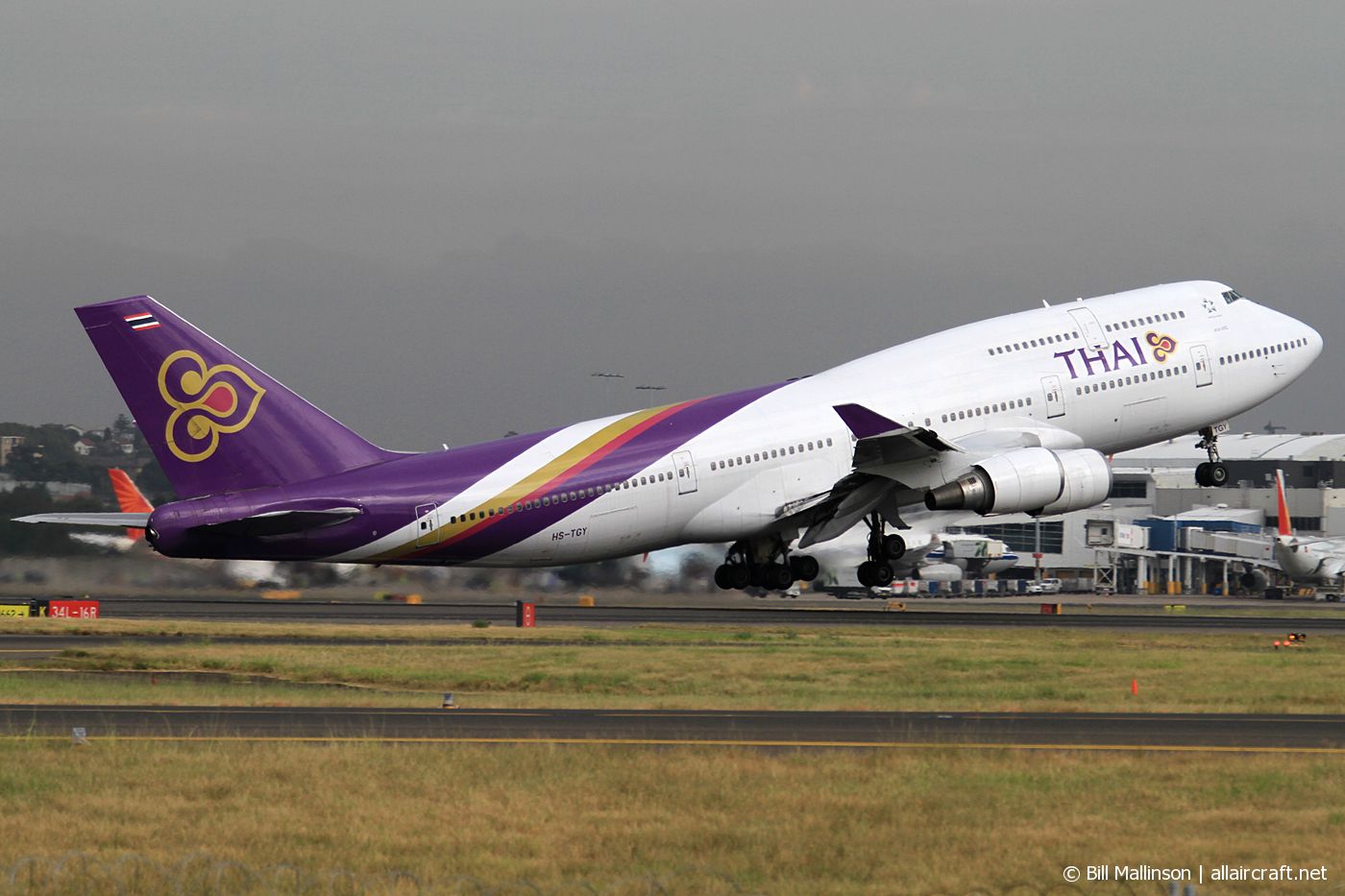 HS-TGY (28705) 1998 Boeing 747-4D7