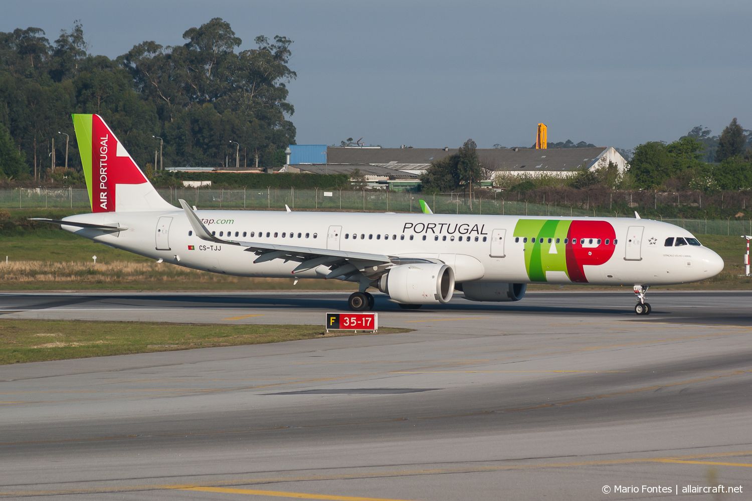 CS-TJJ (8374) 2018 Airbus A321-251N