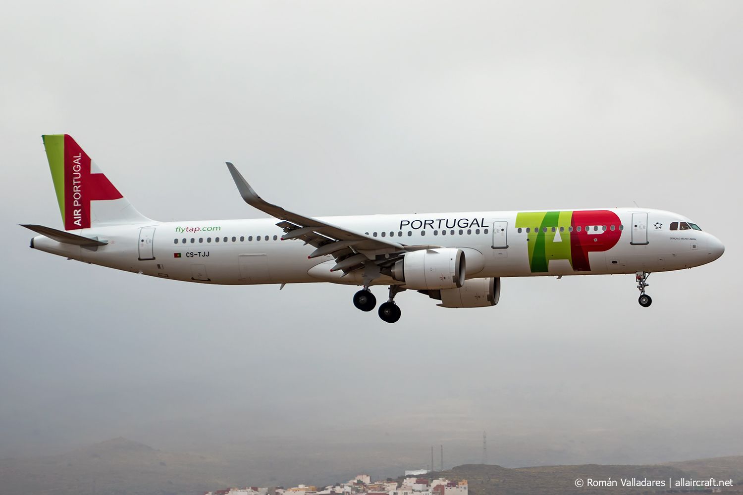 CS-TJJ (8374) 2018 Airbus A321-251N