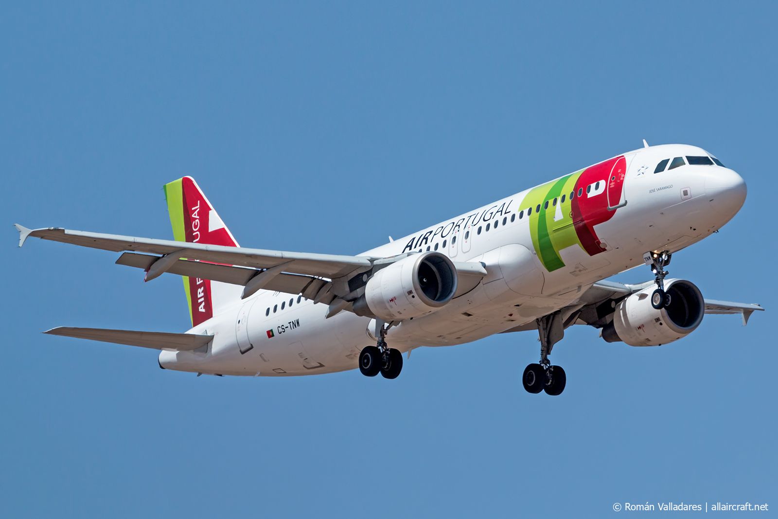 CS-TNW (2792) 2006 Airbus A320-214