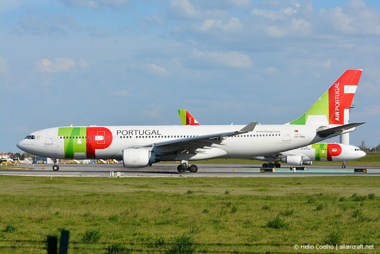 CS-TOG (312) 1999 Airbus A330-223
