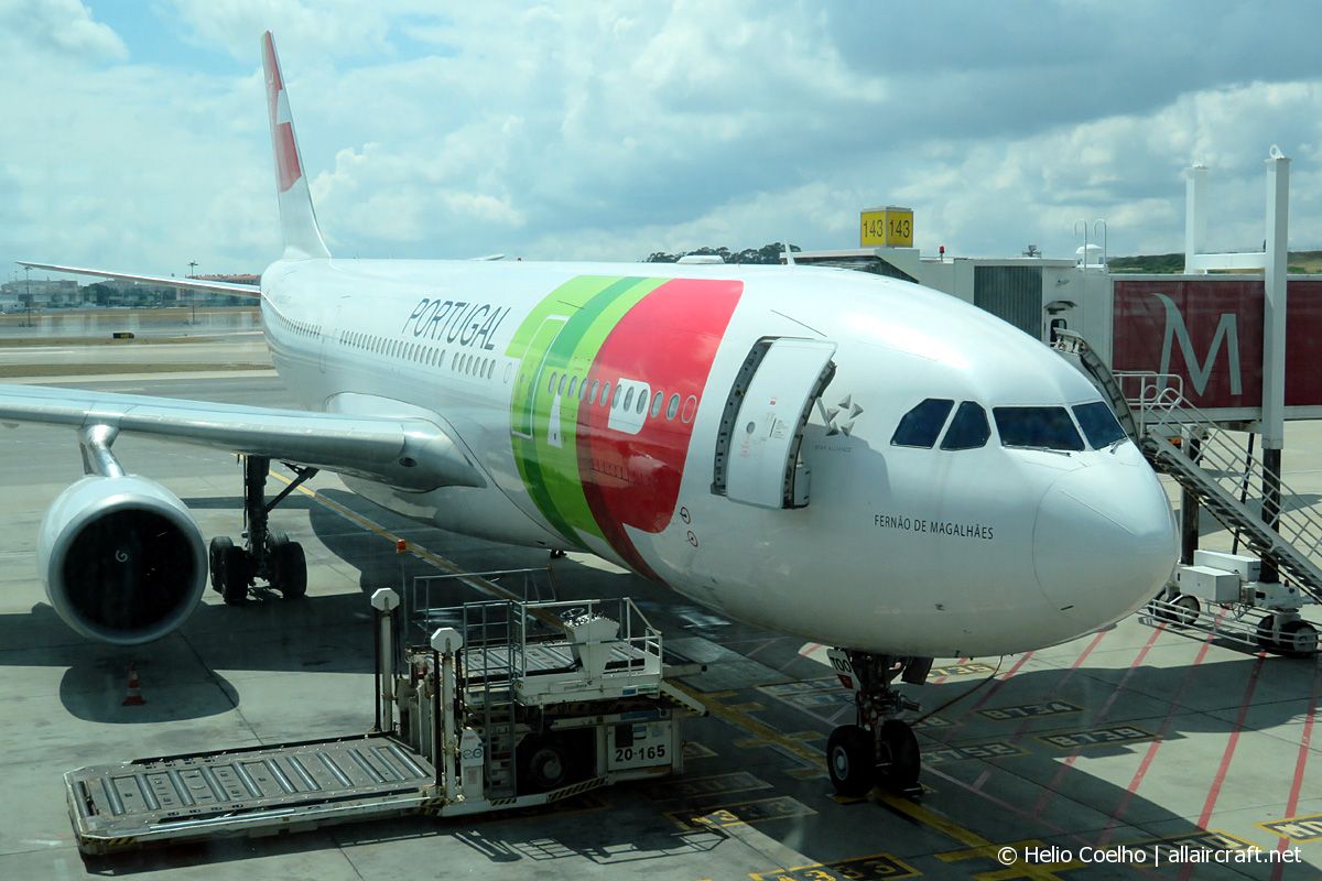 CS-TOO (914) 2008 Airbus A330-202