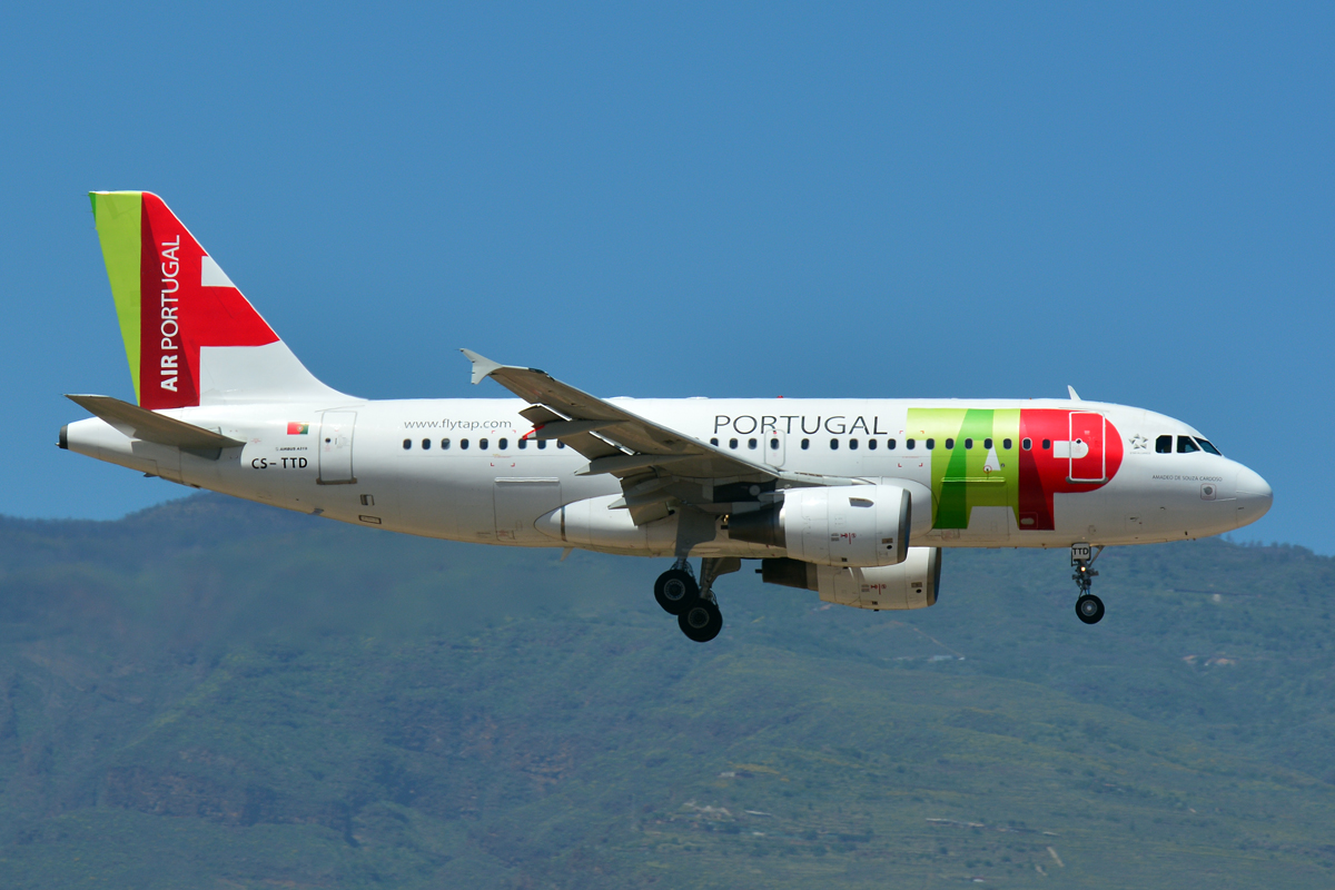 CS-TTD (790) 1998 Airbus A319-111