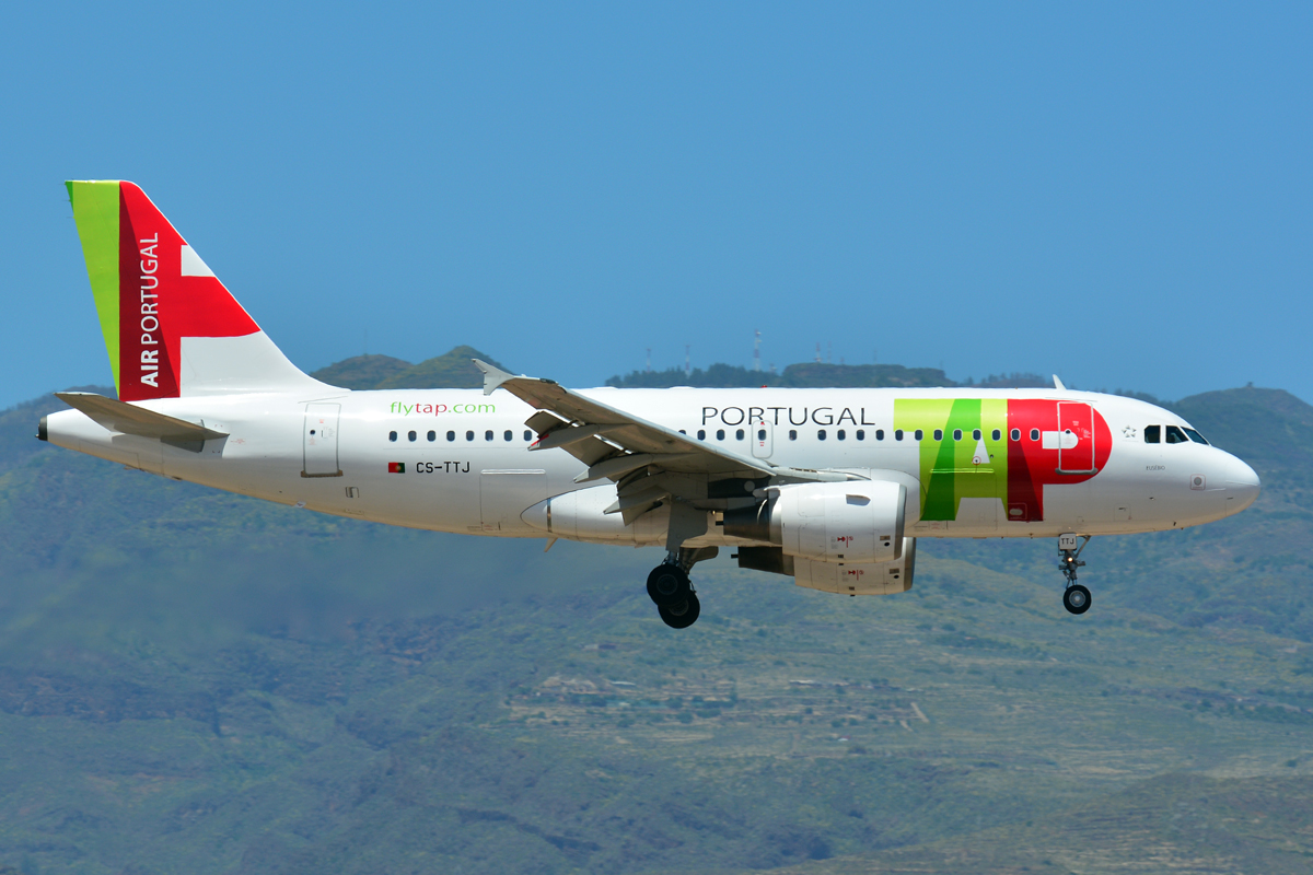 CS-TTJ (979) 1999 Airbus A319-111