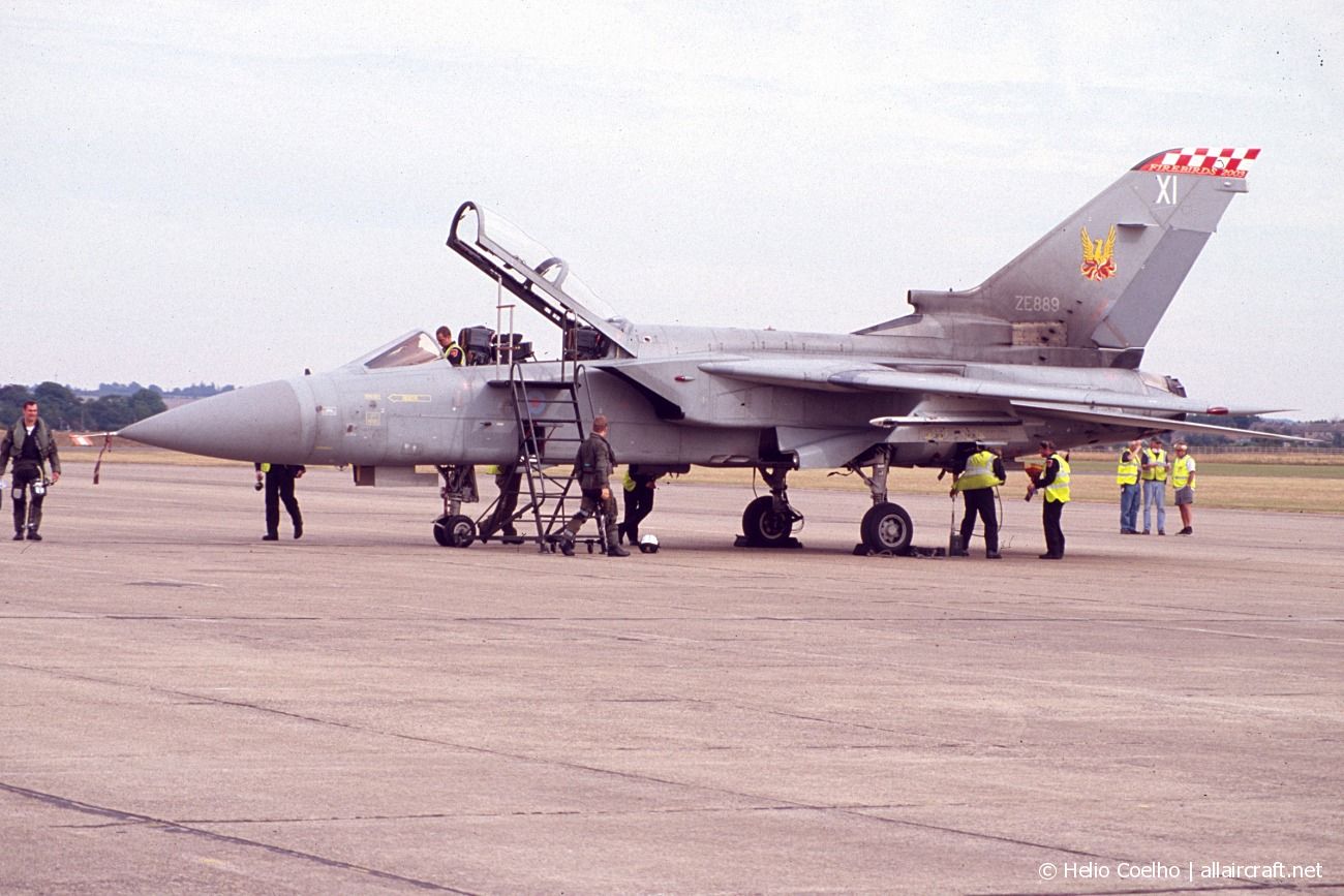 ZE889 (757) 1988 Panavia Tornado F.3