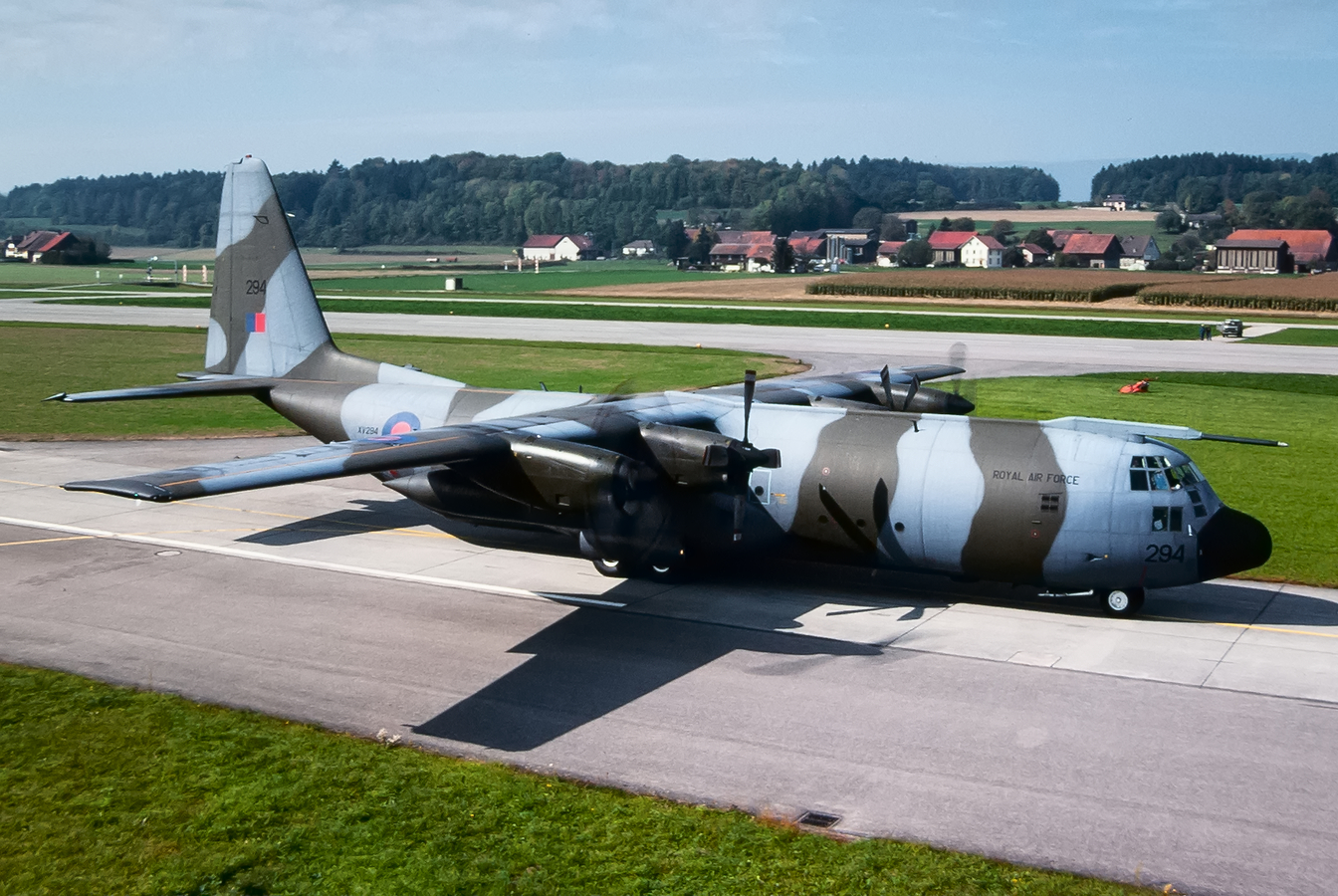 XV294 (382-4259) 1966 Lockheed C-130K Hercules C3