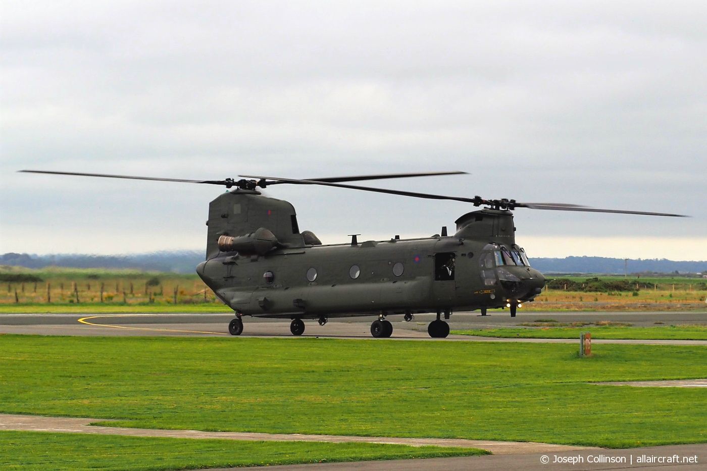 ZA712 (MA024/B843/M7016) Boeing Vertol Chinook HC.2