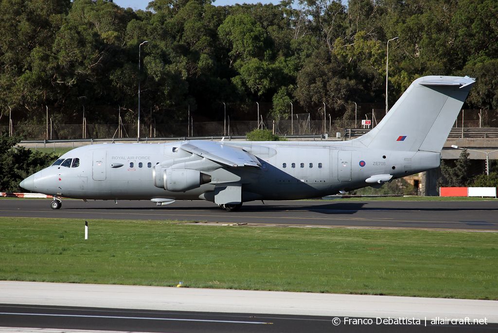 ZE708 (E2211) 1993 British Aerospace BAe-146-200QC