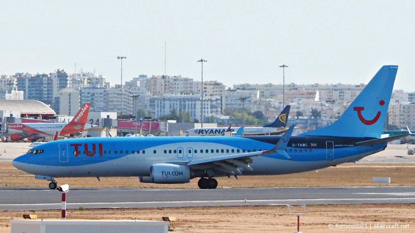 G-TAWC · Boeing 737-8K5(WL) · (FAO / LPFR)