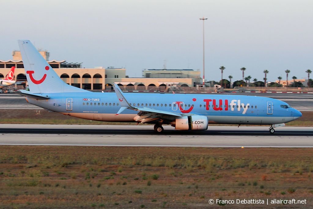 G-TUKO (37259) 2011 Boeing 737-8K5(WL)