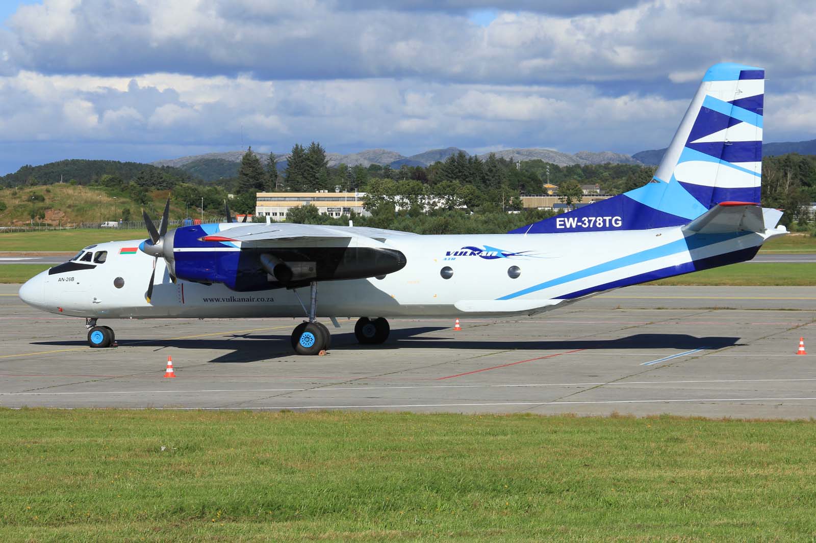 EW-378TG (14004) 1985 Antonov An-26B