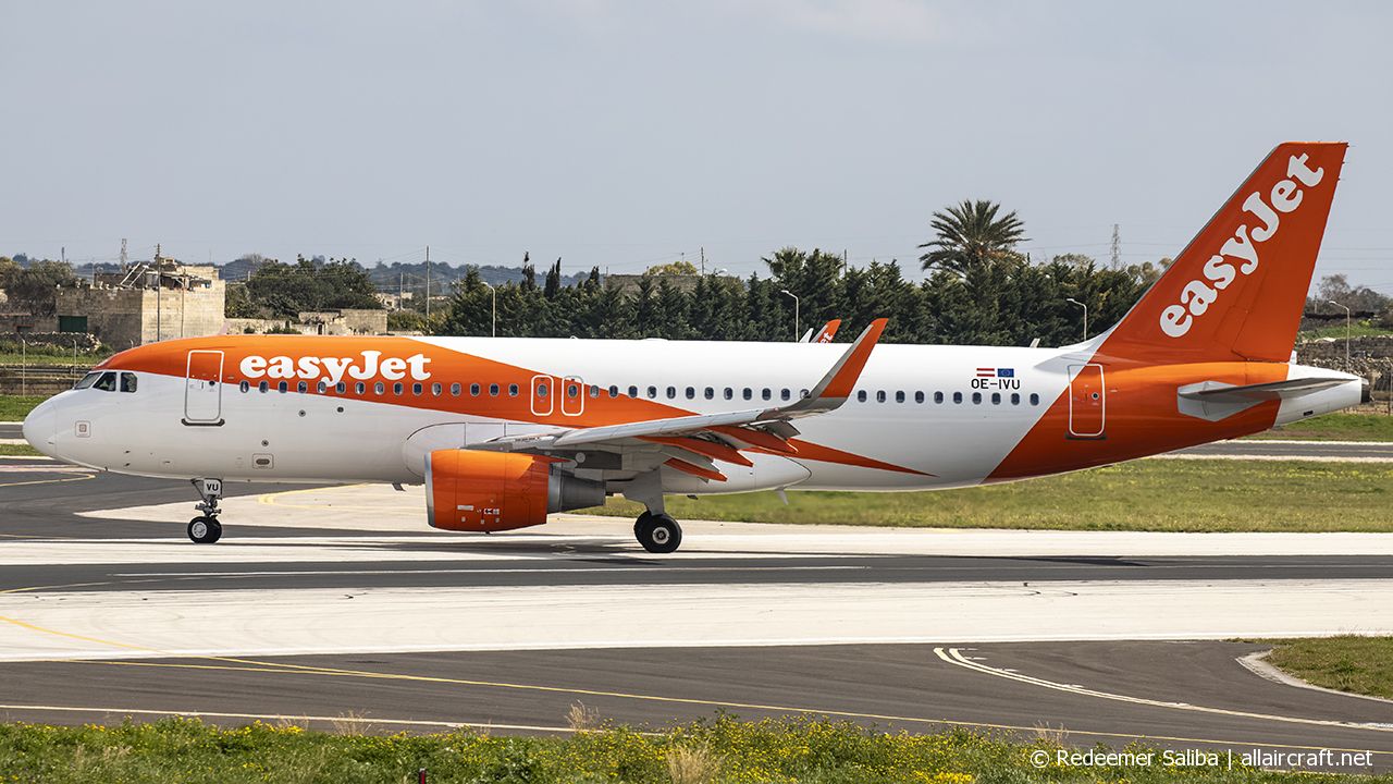 OE-IVU (7637) 2017 Airbus A320-214