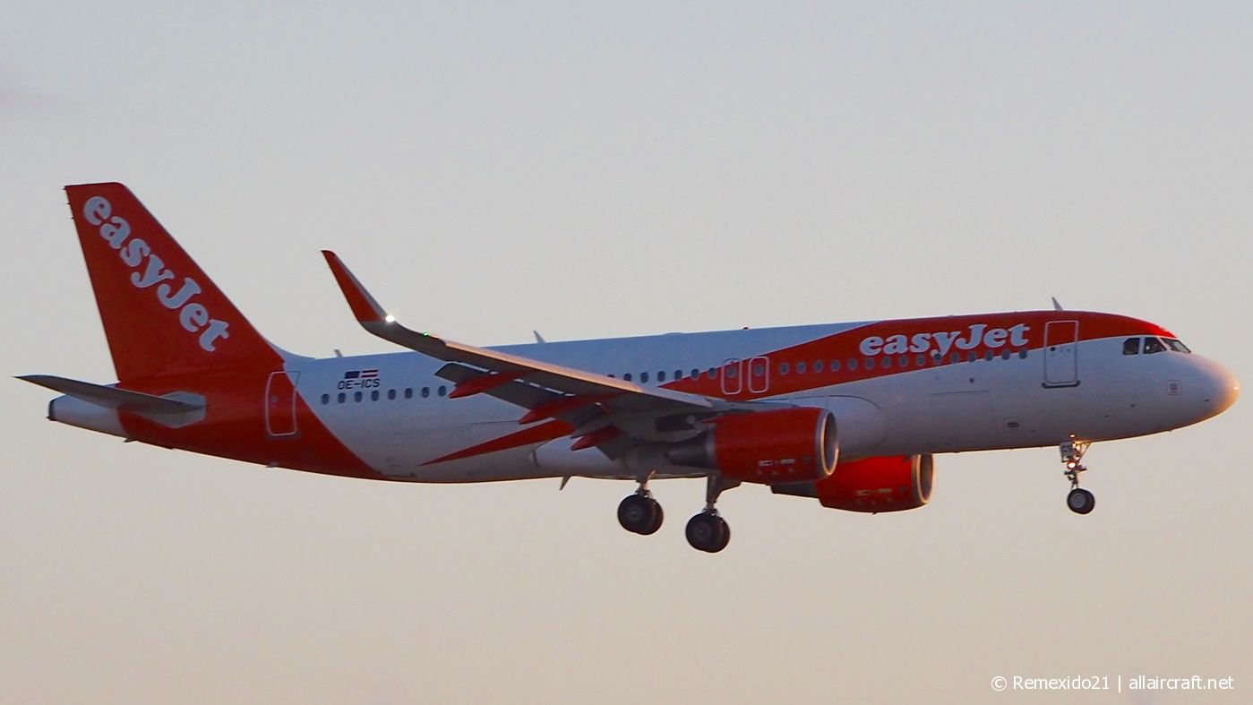OE-ICS (5981) 2014 Airbus A320-214(WL)