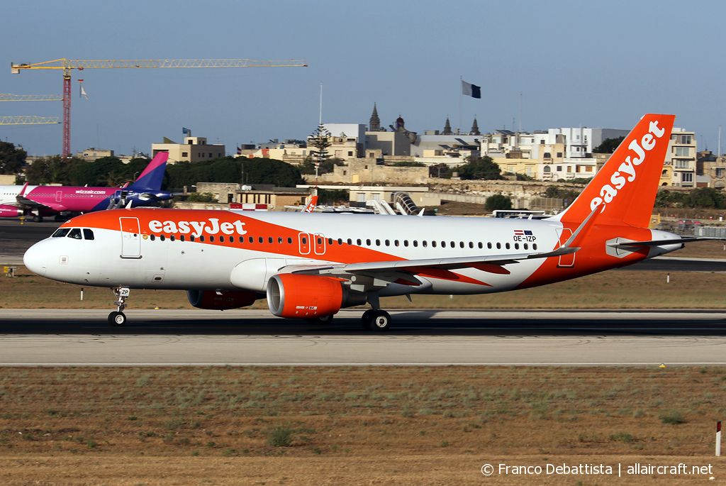 OE-IZP (5648) 2013 Airbus A320-214 WL