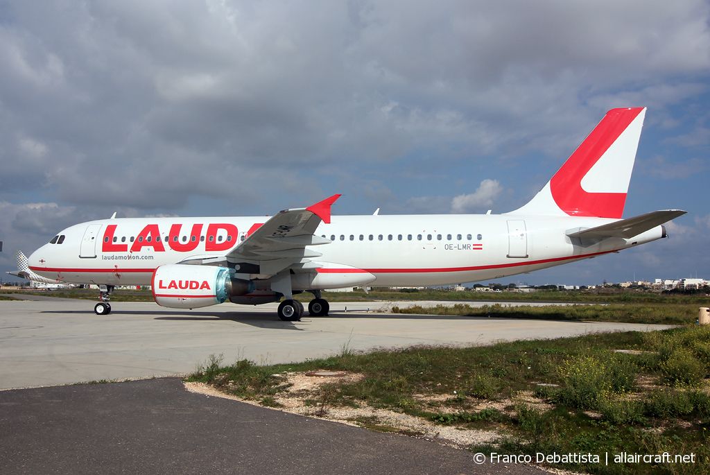 OE-LMR · Airbus A320-214 · (MLA / LMML)