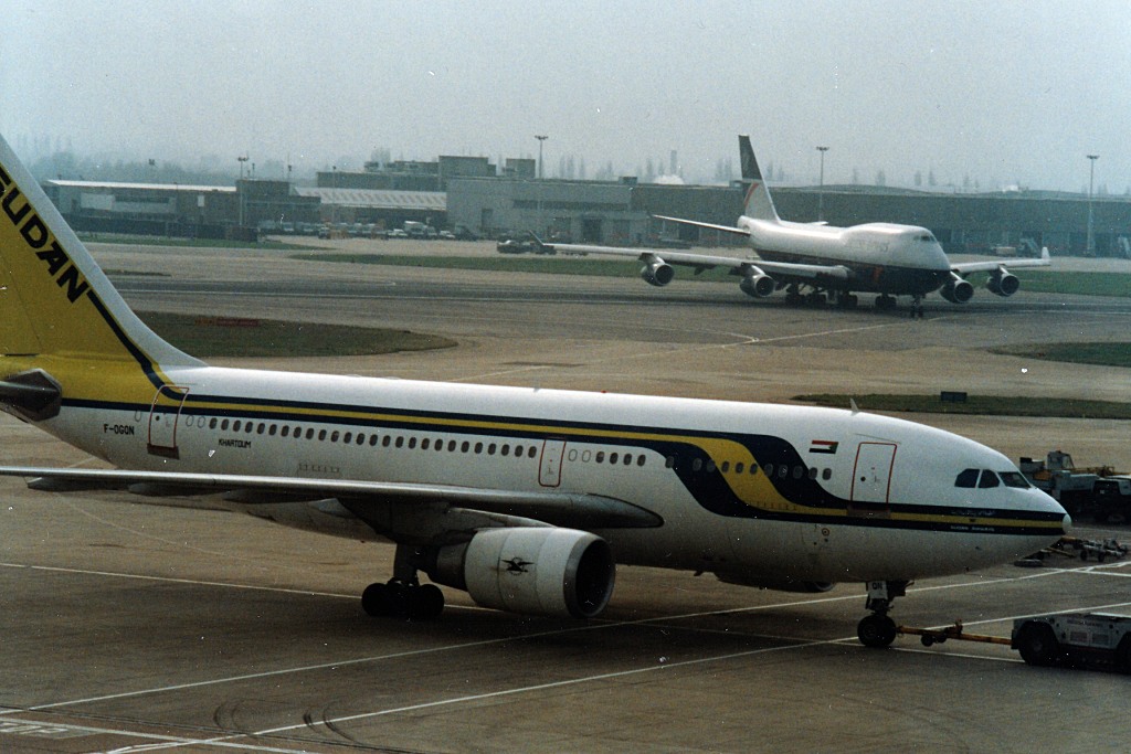 F-OGQN (418) 1986 Airbus A310-304