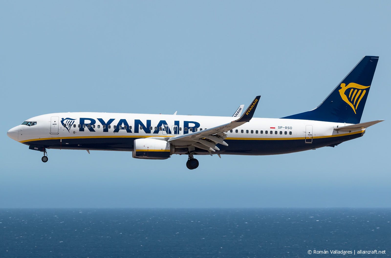 SP-RSO (44796) 2017 Boeing 737-8AS(WL)