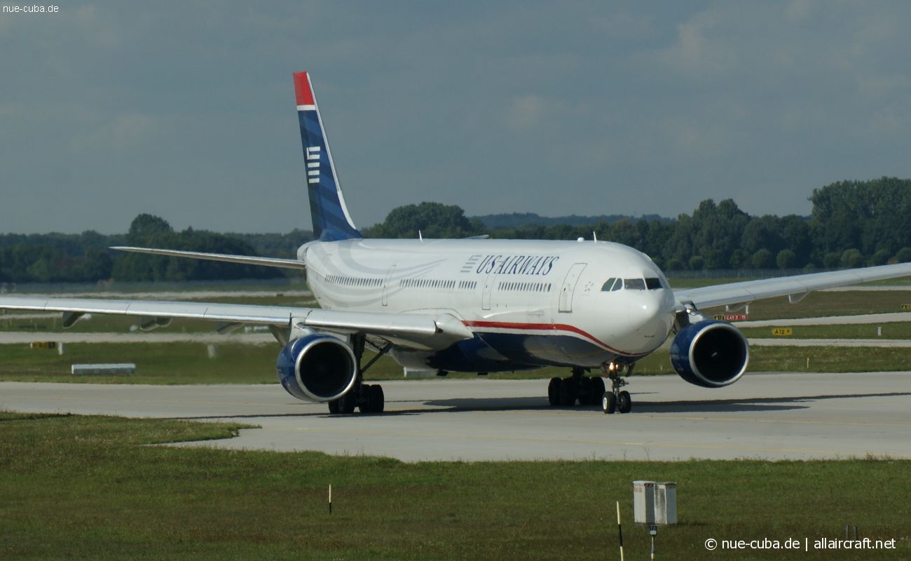 N278AY (388) 2001 Airbus A330-323
