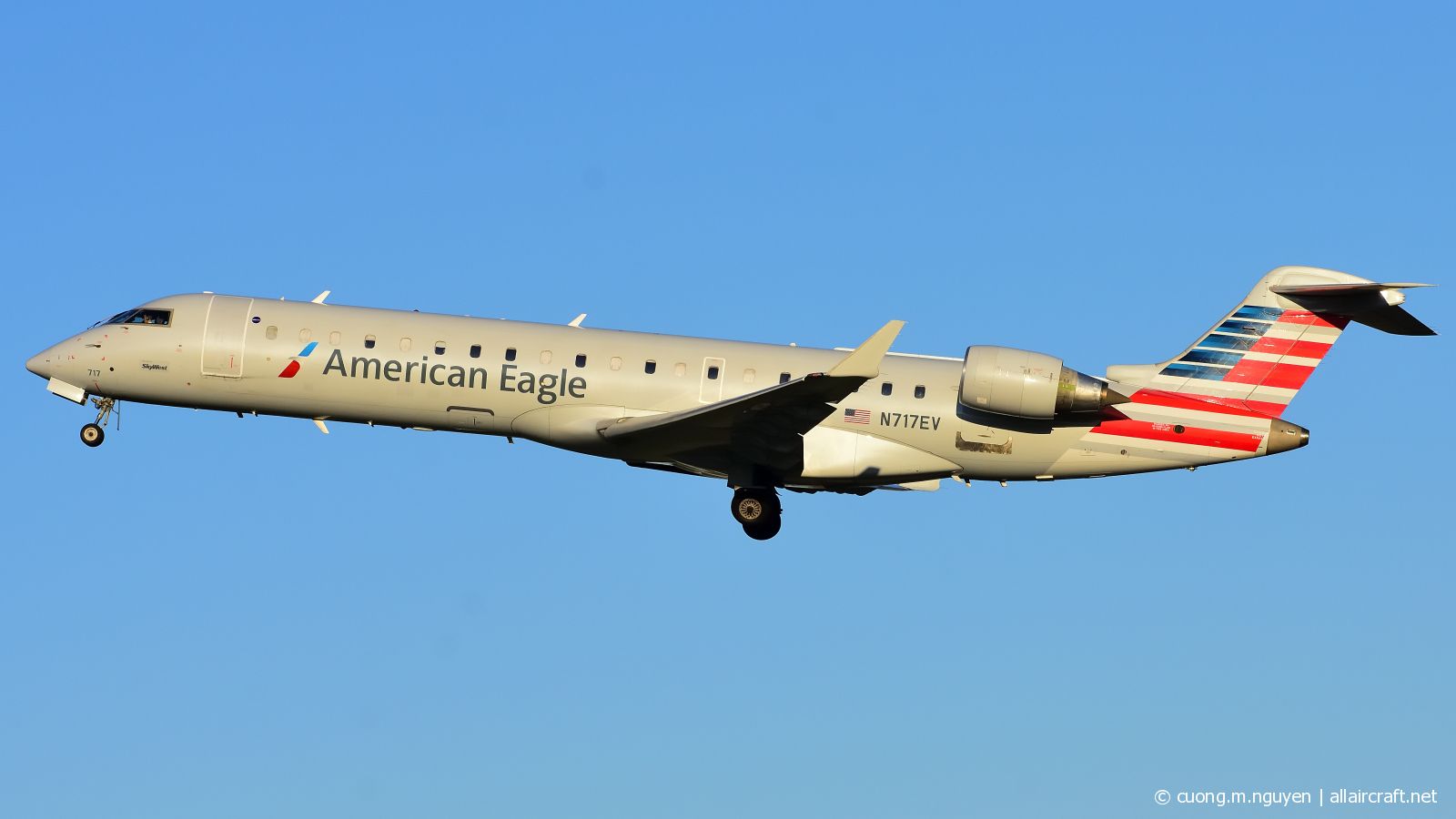 N717EV (10088) 2003 Bombardier CRJ-701ER