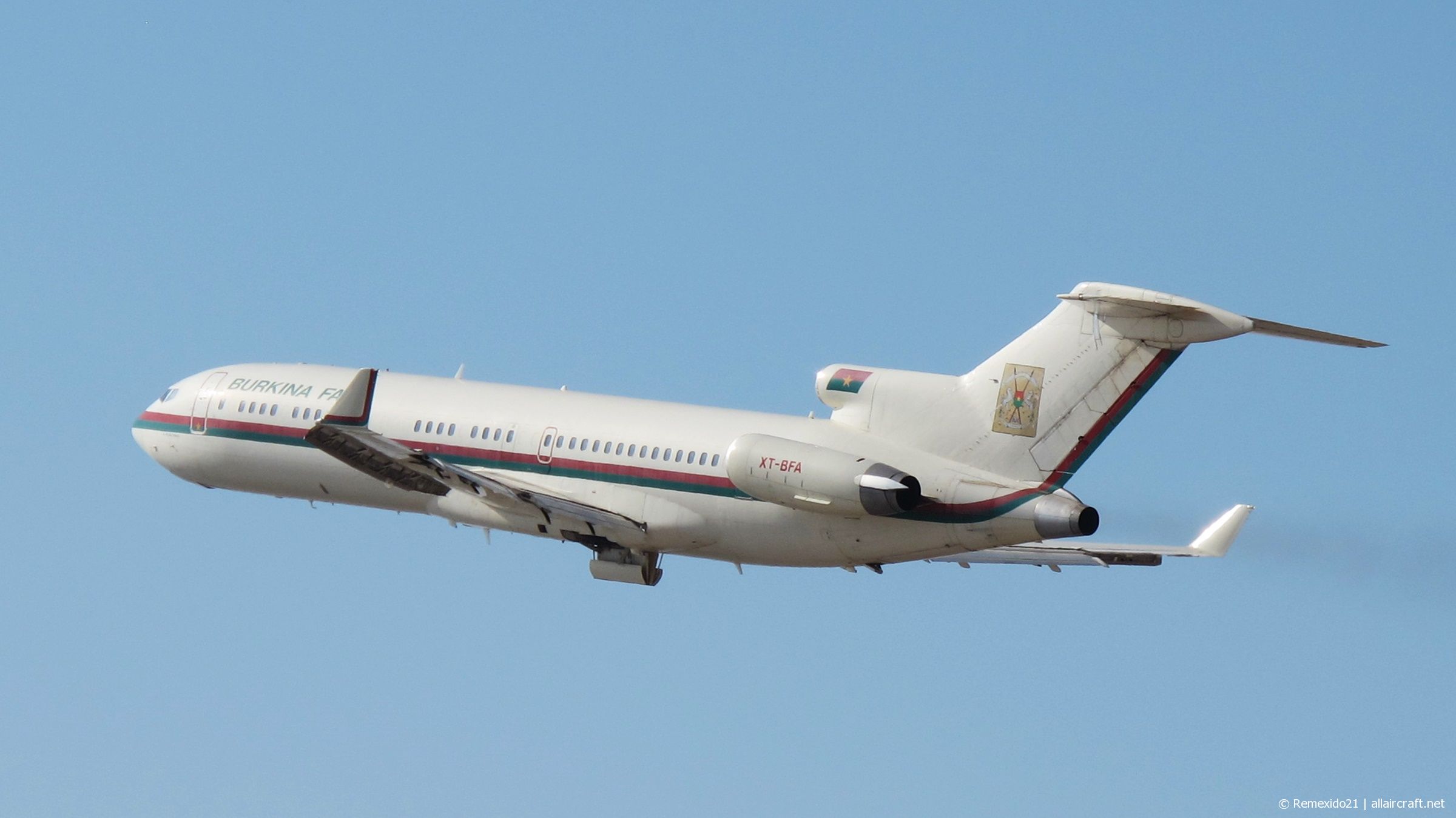 XT-BFA (22430) 1981 Boeing 727-282 WL